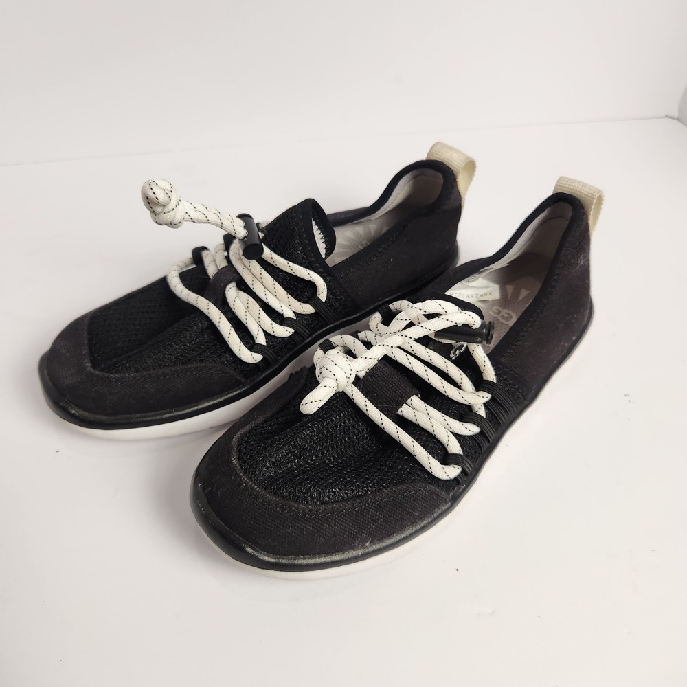 Ugg Kids Black Lace-up Comfy Casual Sneakers Size 13